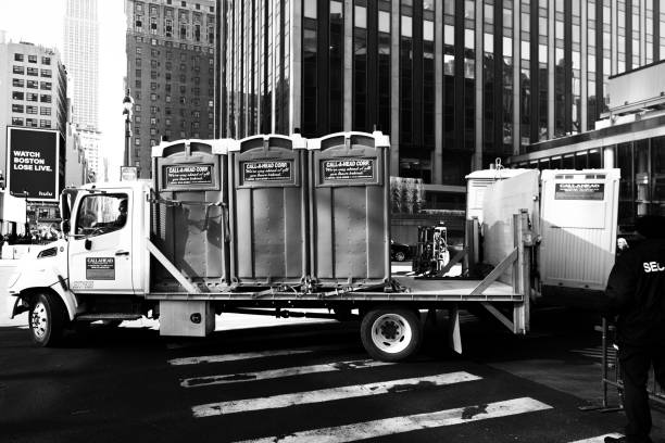 Portable Toilet Options We Offer in Morton Grove, IL